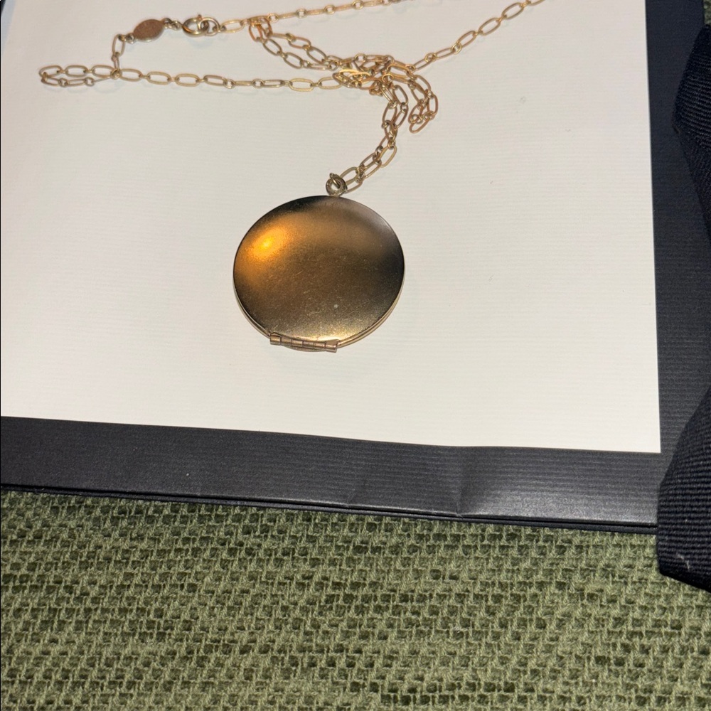 Catherine Popesco for La Vie Pariesenne Gold Floral Locket Necklace - Picture 5 of 10